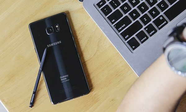 samsung-note-fe-thiet-ke-hai-phong