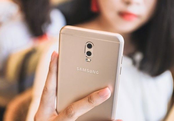 samsung-j7-plus-chup-anh