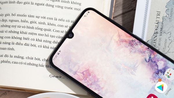 Samsung Galaxy A50 camera trước