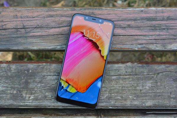 xiaomi-pocophone-f1-cau-hinh-2