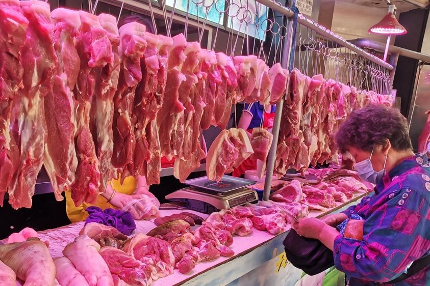 Giá thịt heo giảm sâu, đe dọa đẩy Trung Quốc quay lại giảm phát