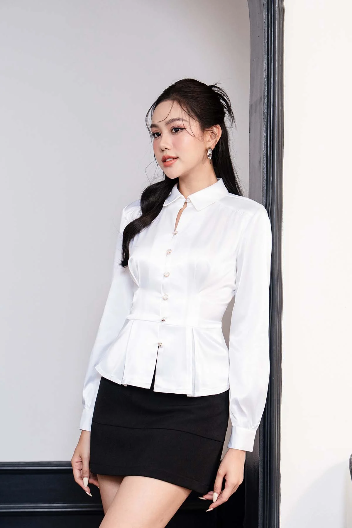 Áo sơ mi lụa sang chảnh