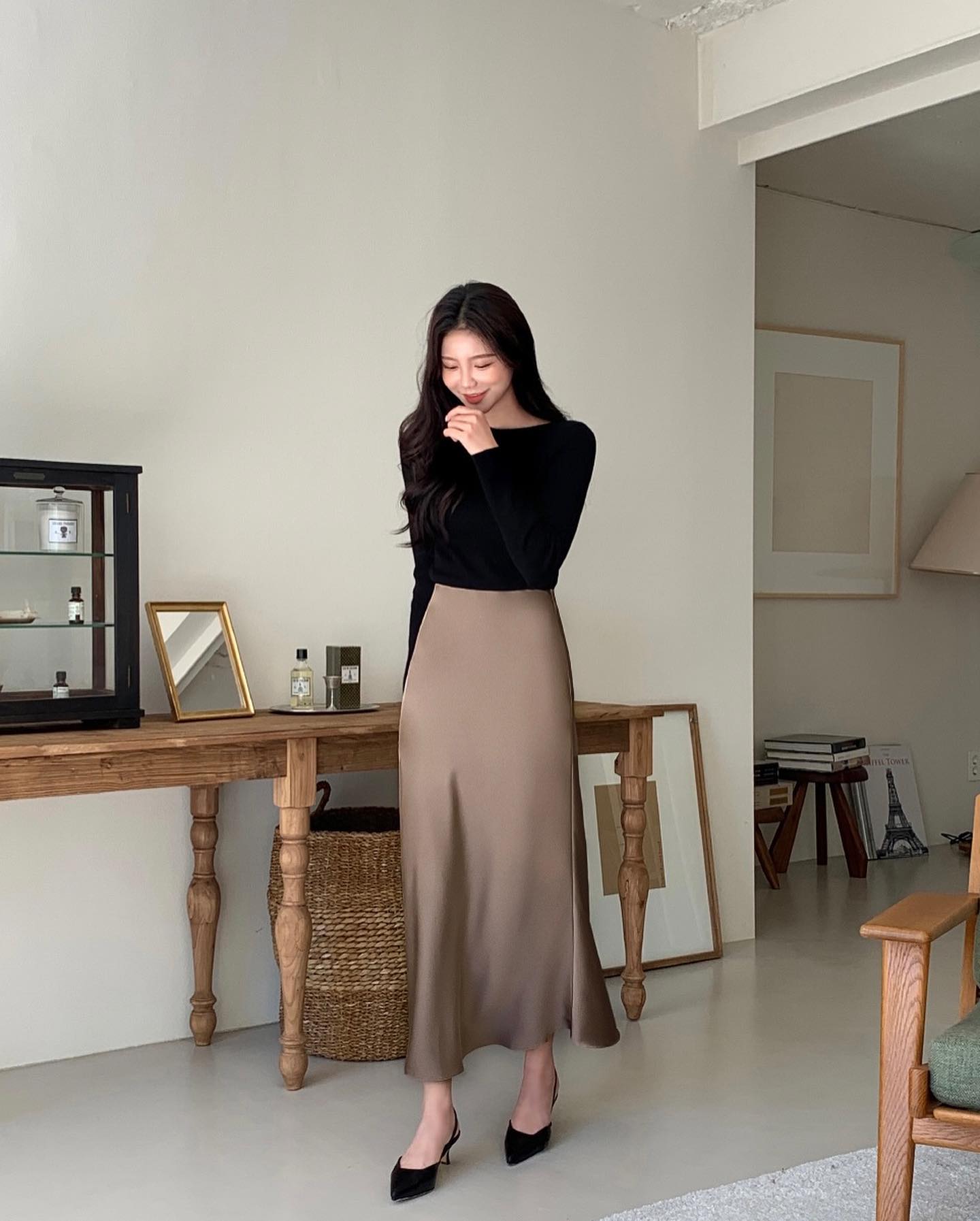 Áo thun dài tay phối chân váy suông