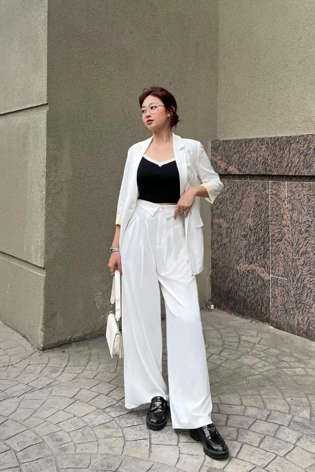 Áo vest + áo 2 dây + quần suông