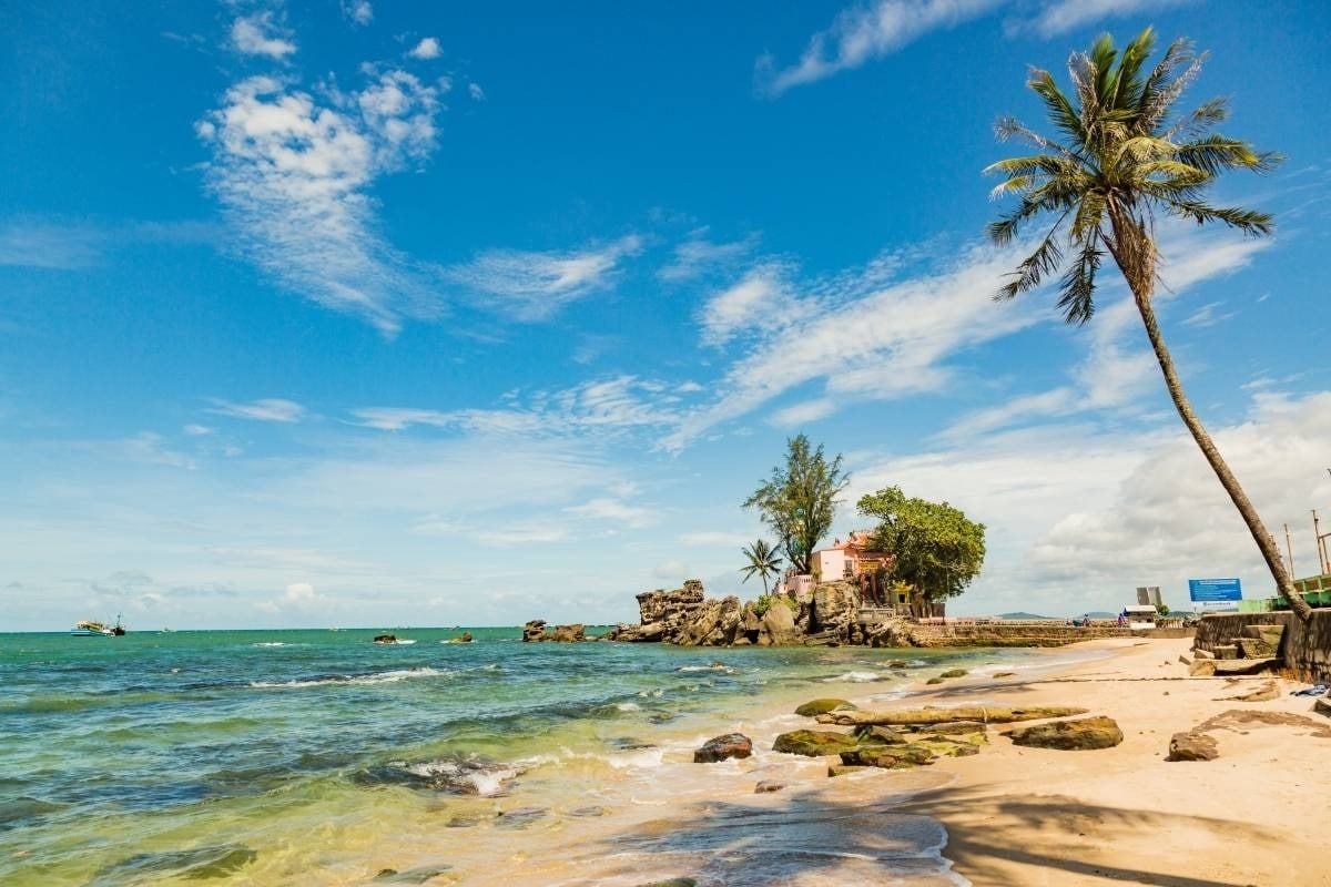 Bãi Dinh Cậu