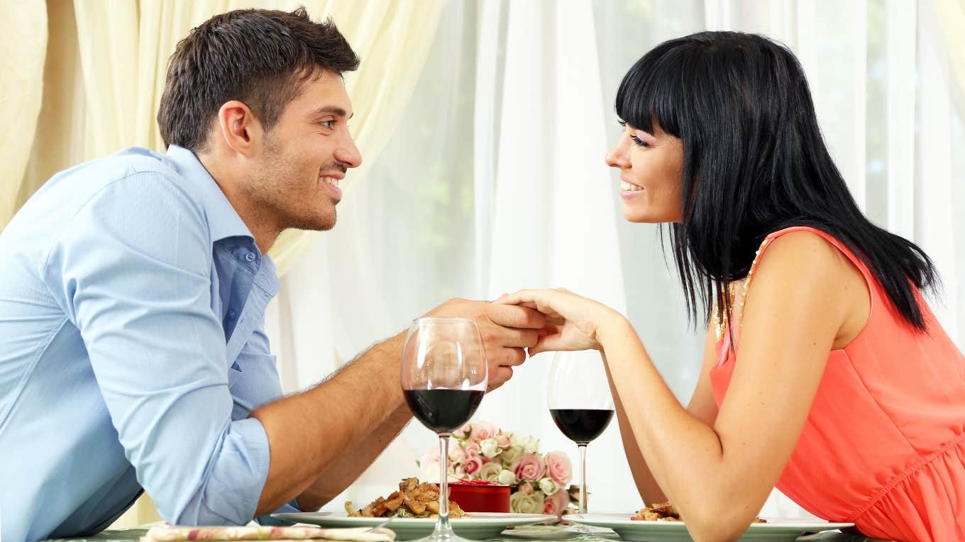 Quà tặng người yêu 8 tháng 3 bữa tối ấm áp