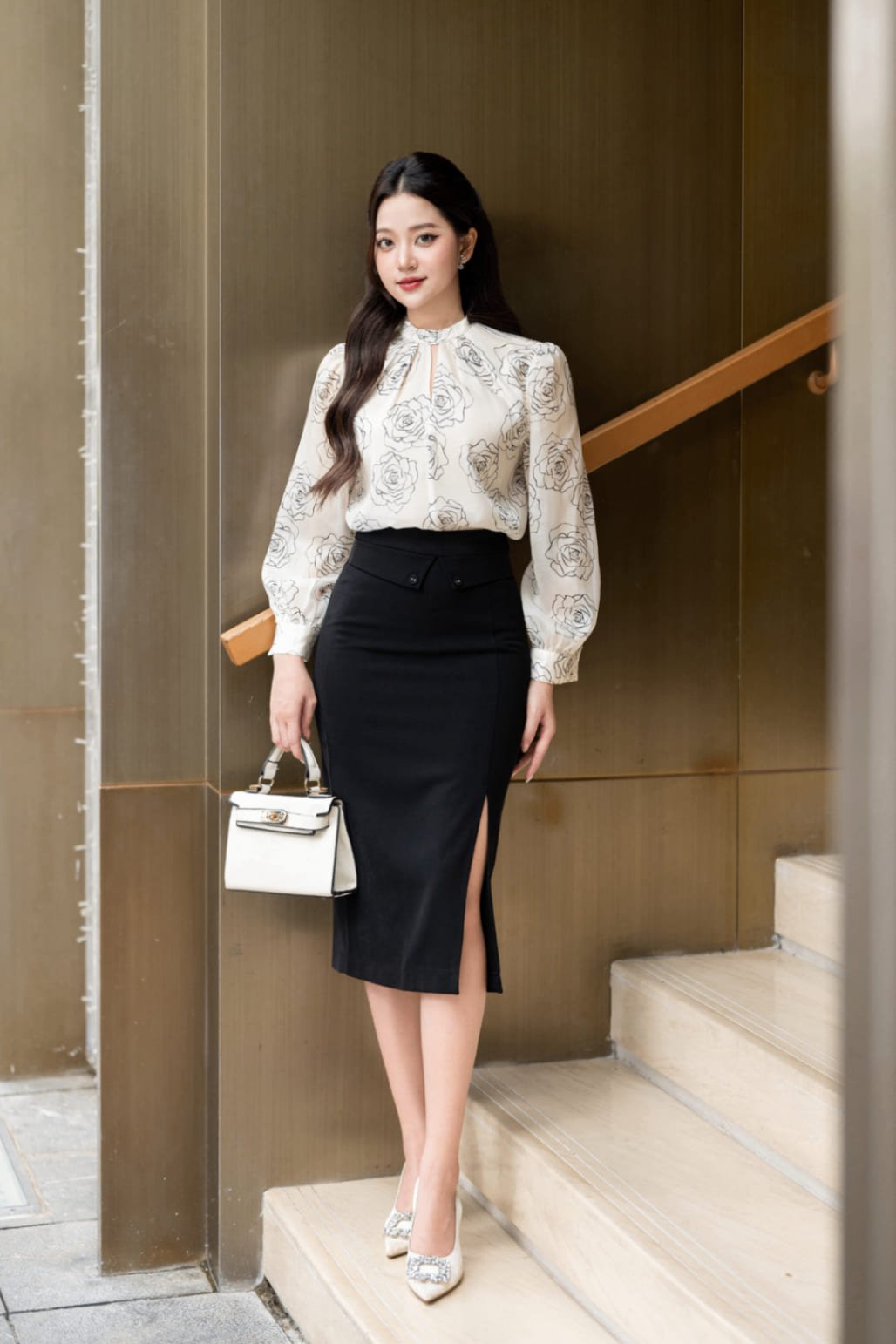 chân váy bút chì xẻ tà