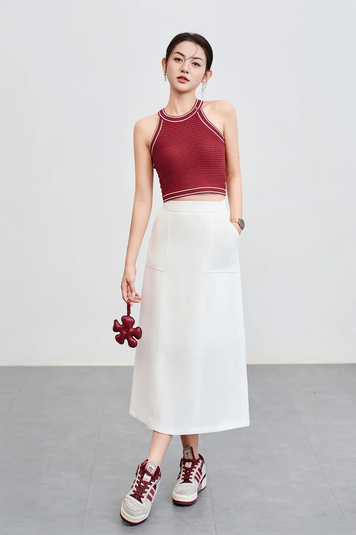 chân váy dài mặc với áo croptop mùa hè