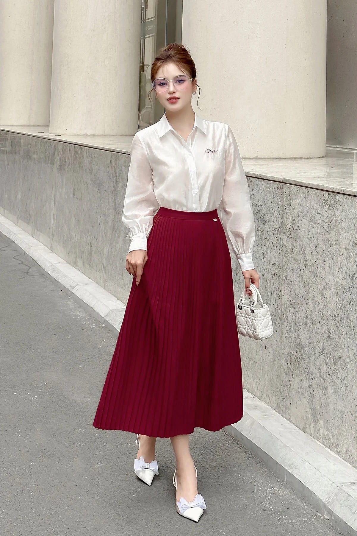 chân váy xòe xếp ly tone đỏ dáng midi