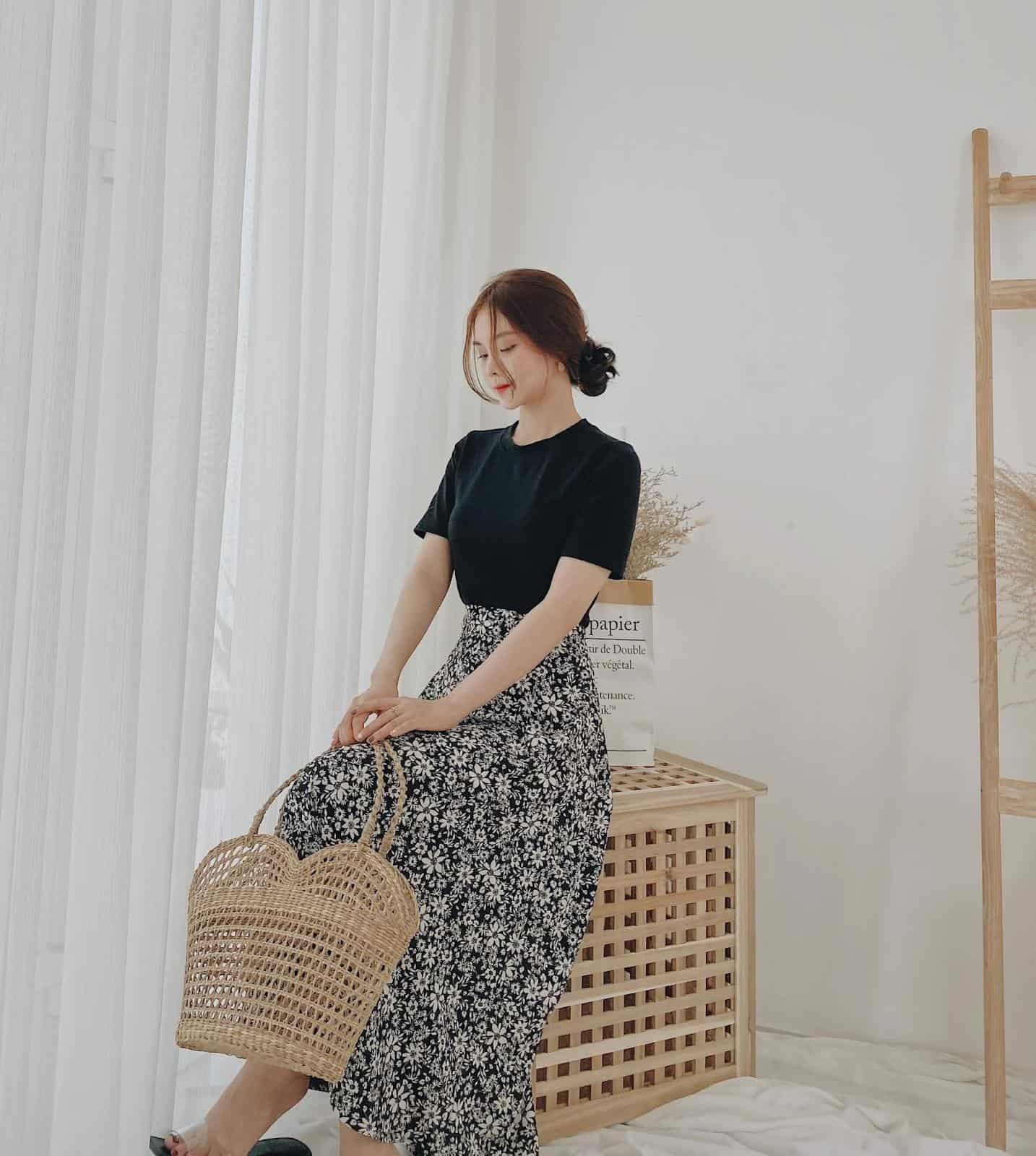 Chân váy maxi với áo thun