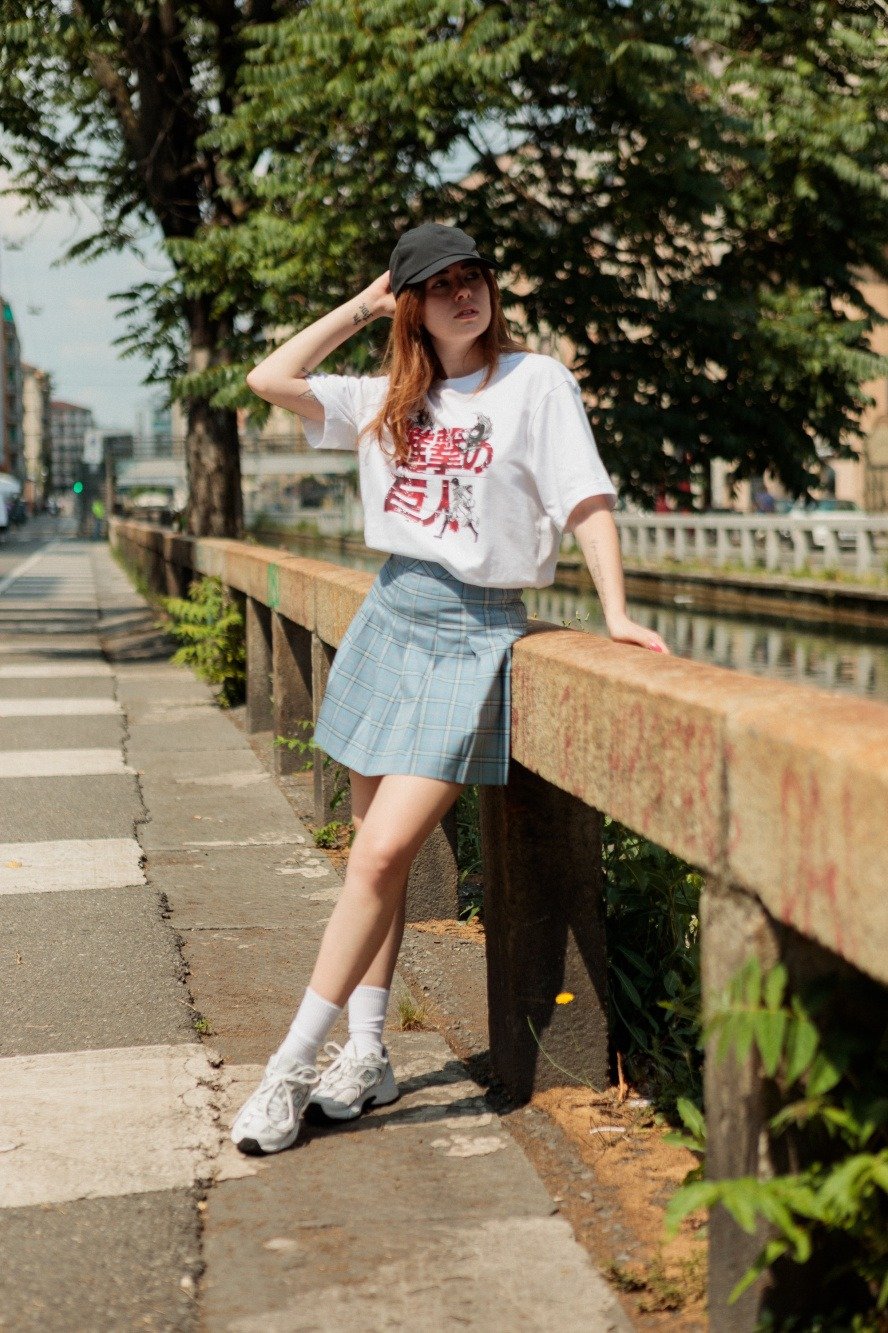 Chân váy xòe phối áo phông oversize
