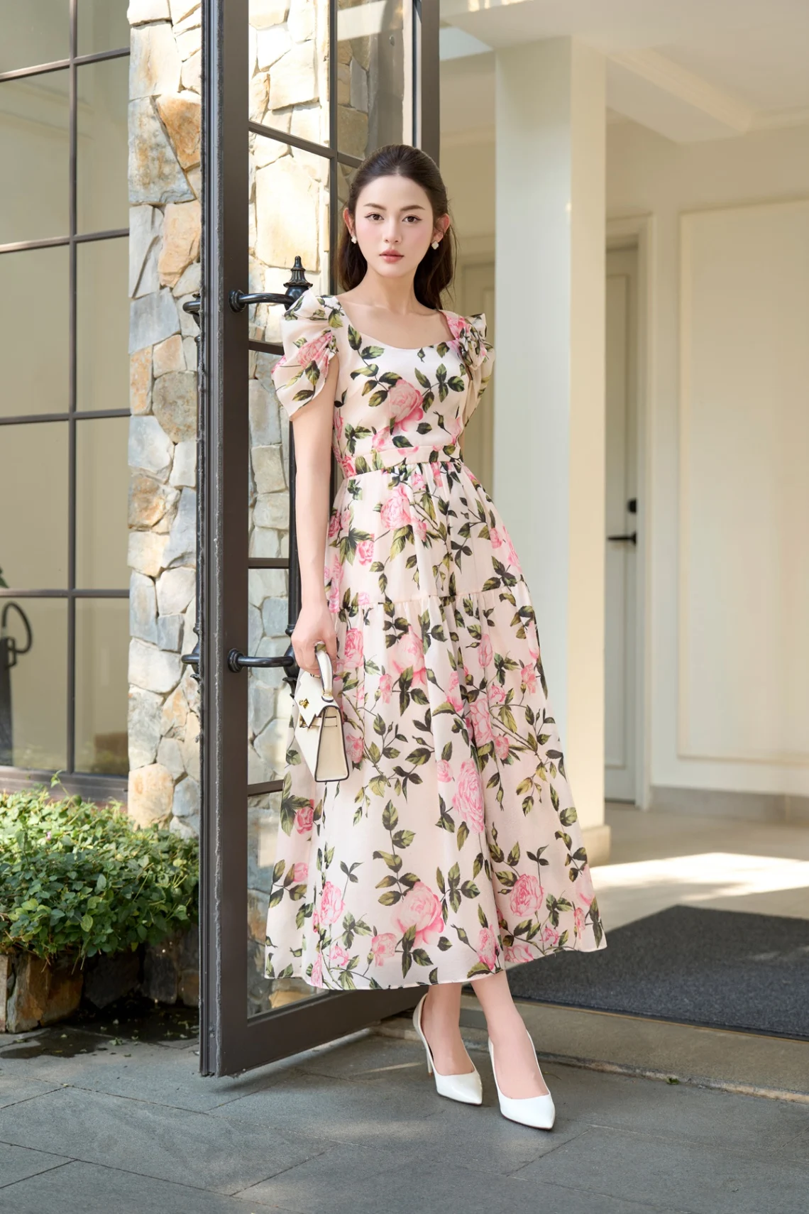 Đầm maxi hoa duyên dáng, nổi bật