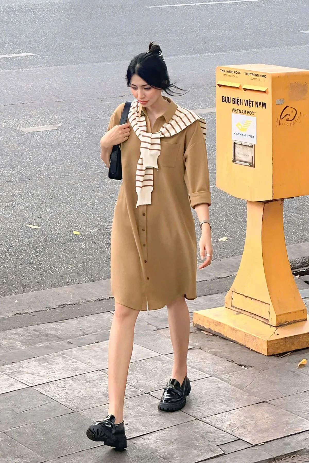 Đầm sơ mi trẻ trung