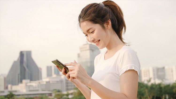 gợi ý lời chúc vợ 8.3