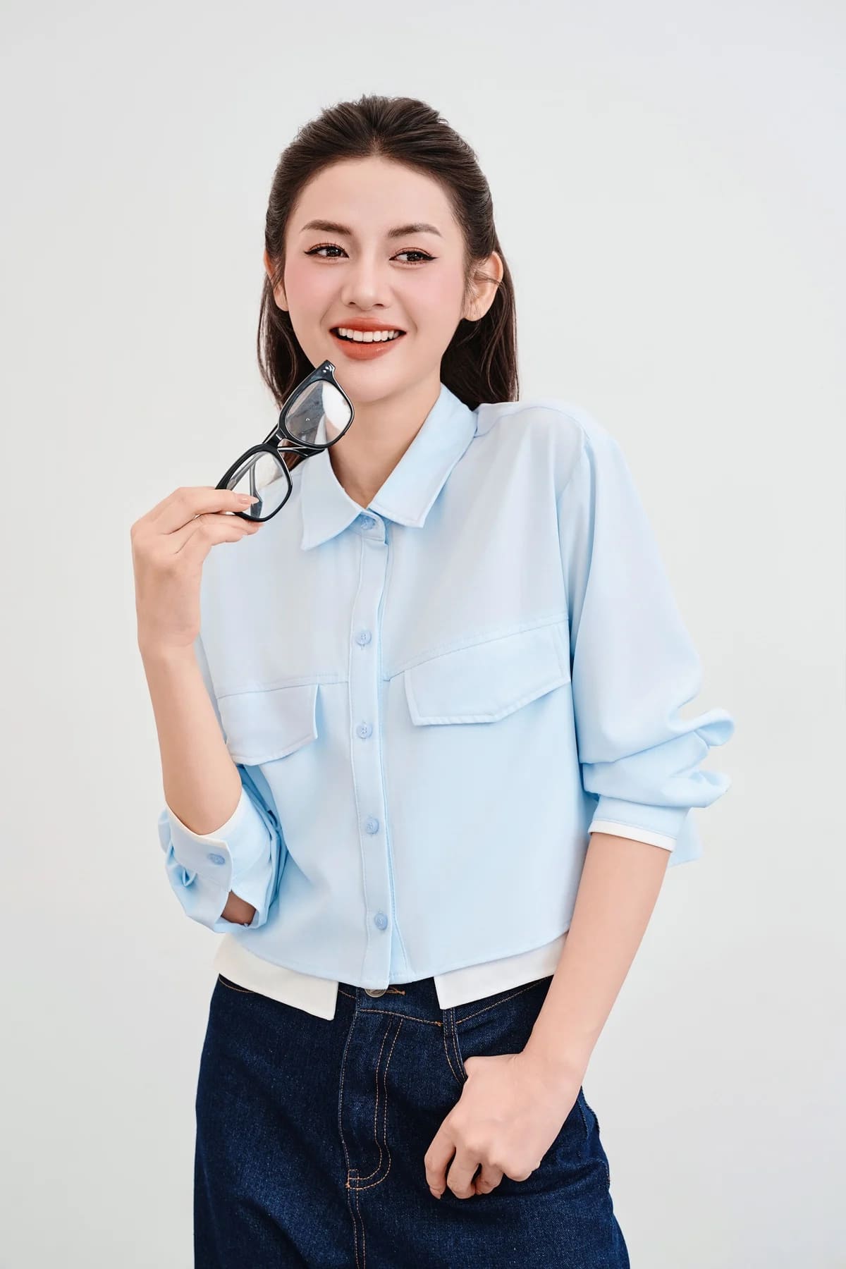 áo sơ mi công sở nữ tone xanh phối vạt trắng