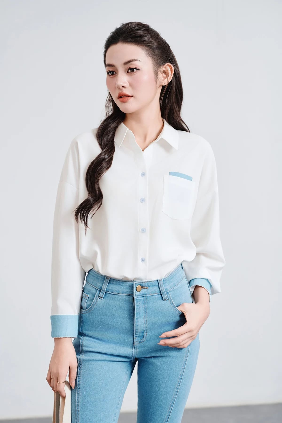 áo sơ mi công sở nữ tone trắng cổ đức