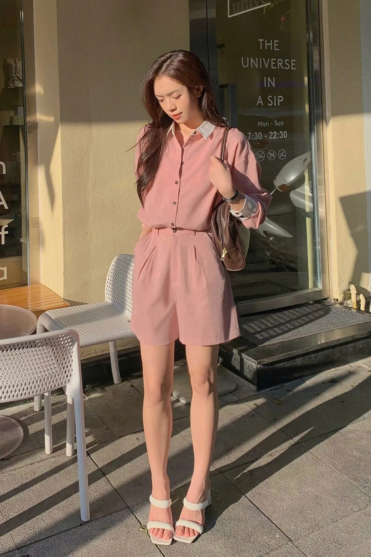 phối đồ với quần short nữ đi chơi vải đũi