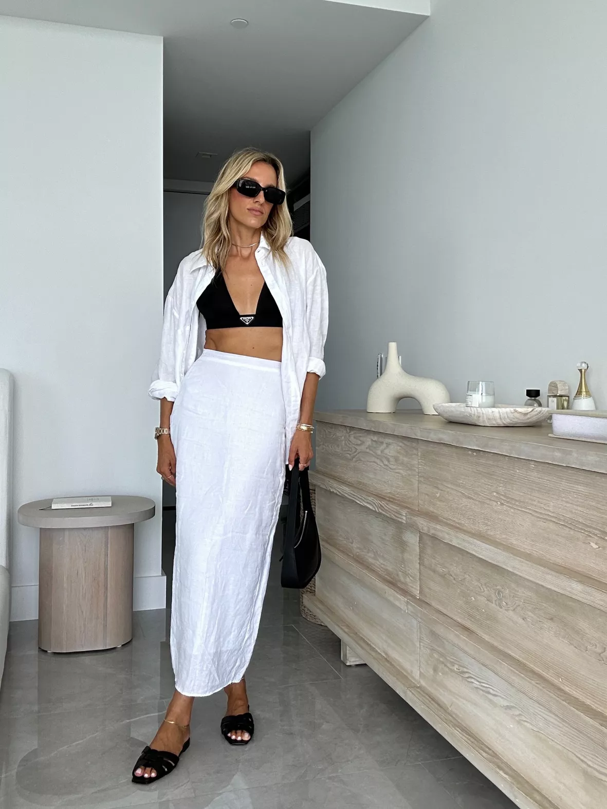 Phối bra với chân váy maxi