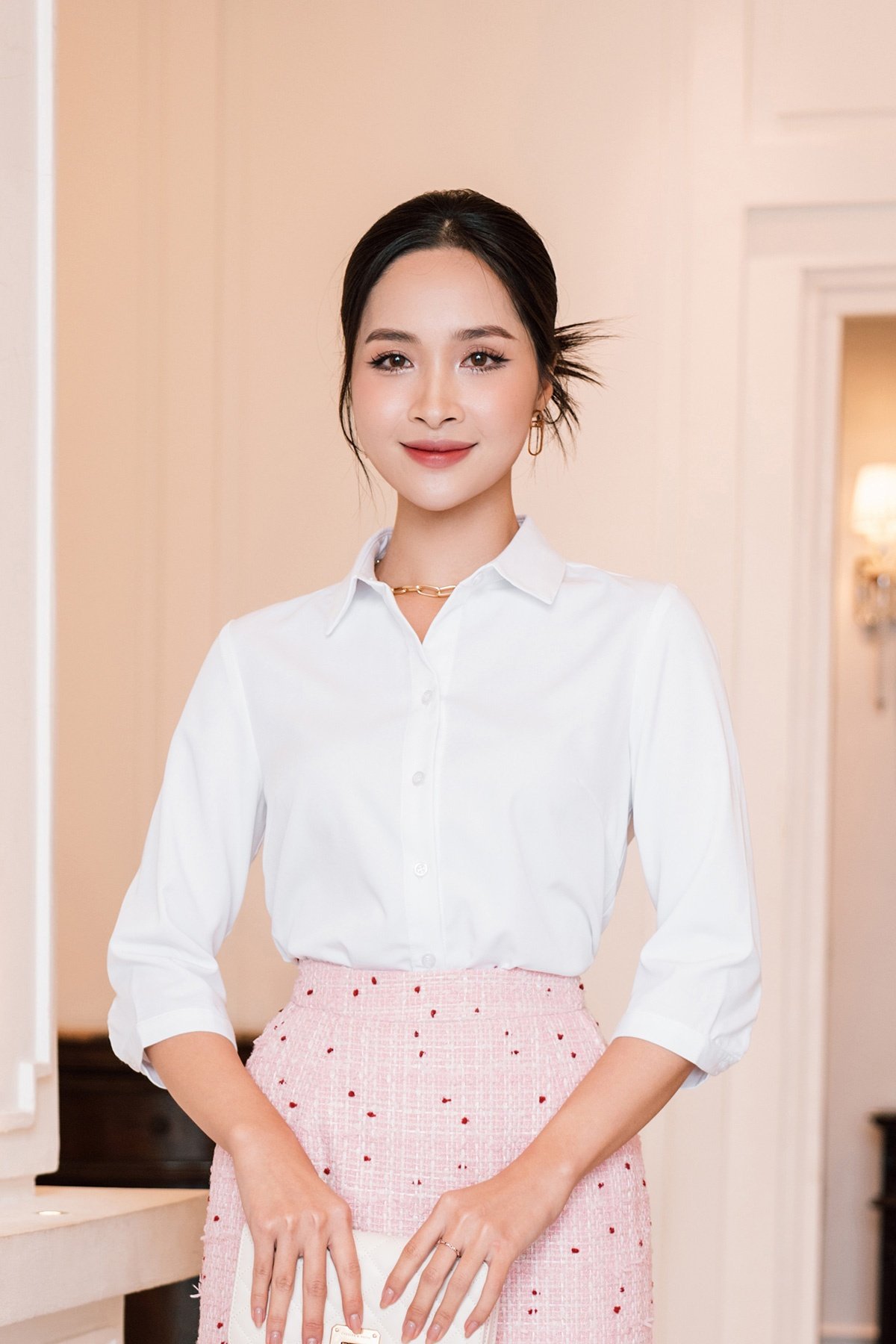 Phối màu sắc hài hòa để tạo nên outfit thanh lịch