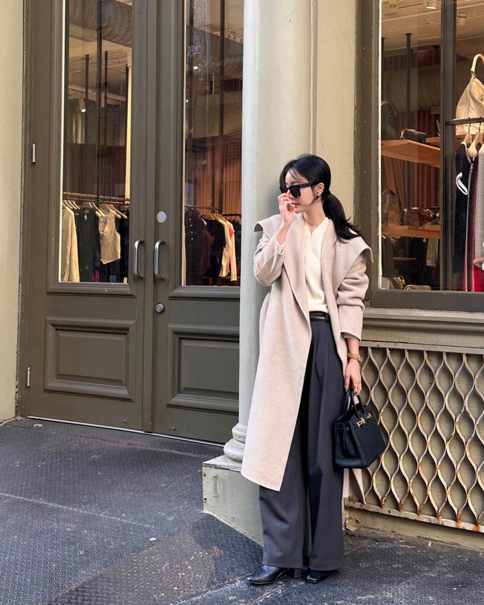 Phối quần ống suông với boots