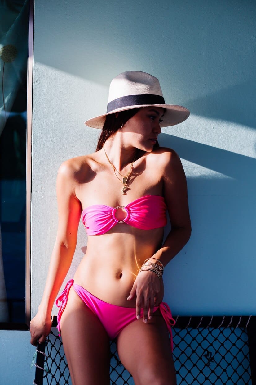 Quần đi biển nữ kiểu quần bikini buộc dây