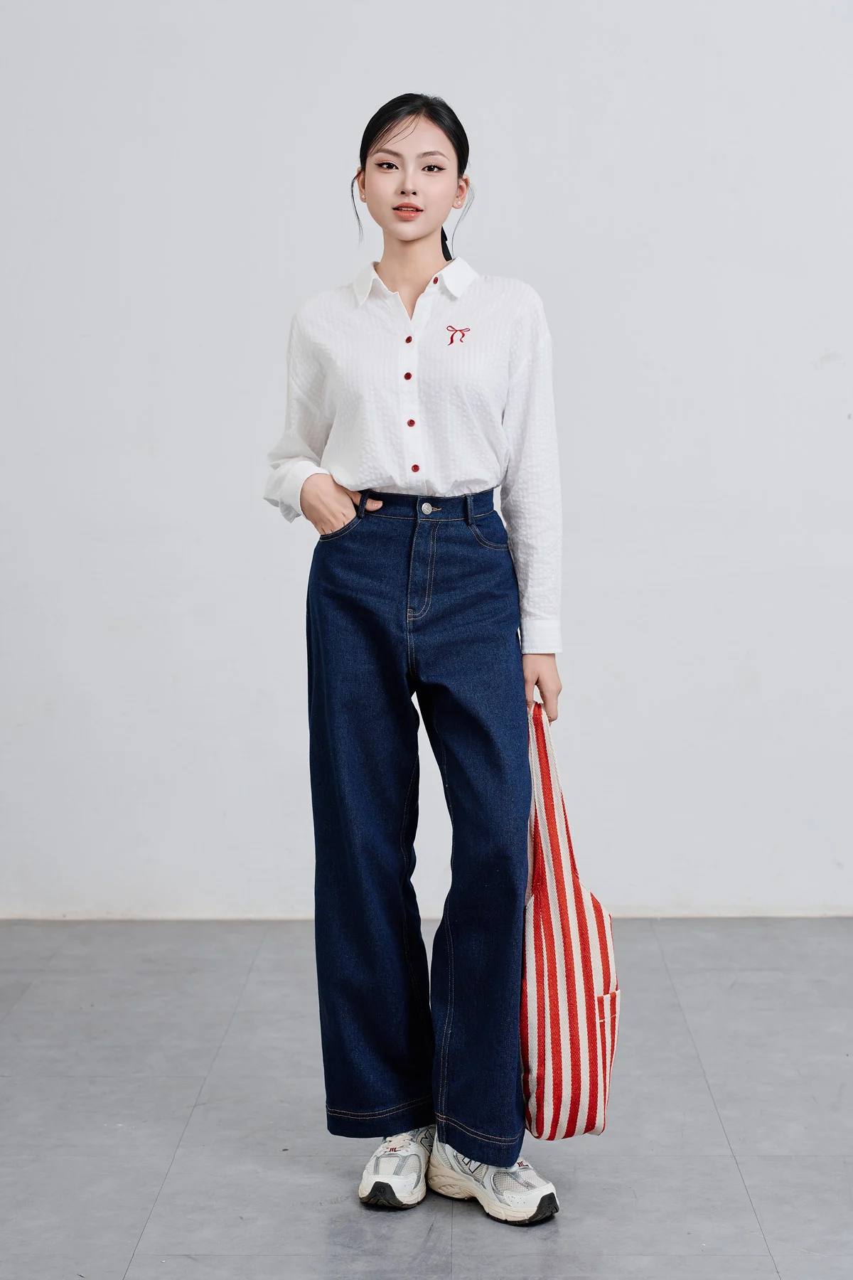 Quần jeans ống suông