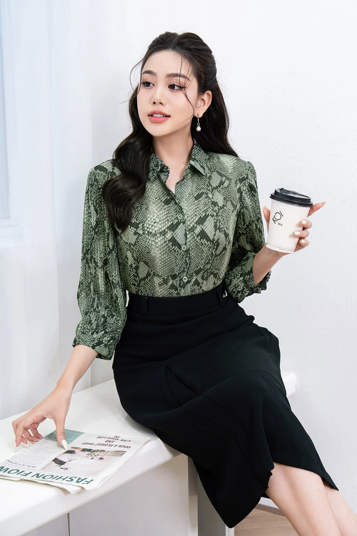 Sơ mi tay lửng bo cổ tay