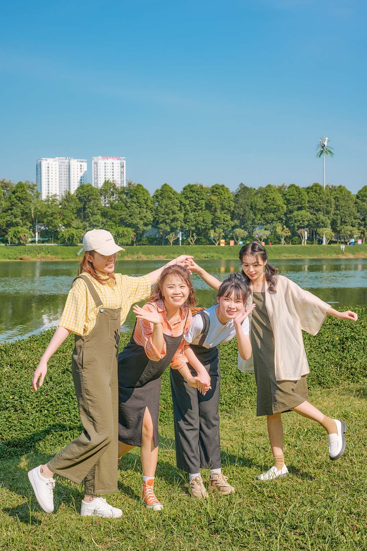 Trang phục đi chơi suối