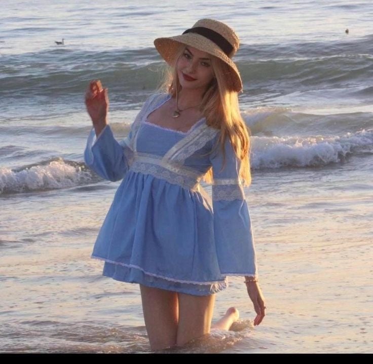 Váy babydoll đi biển