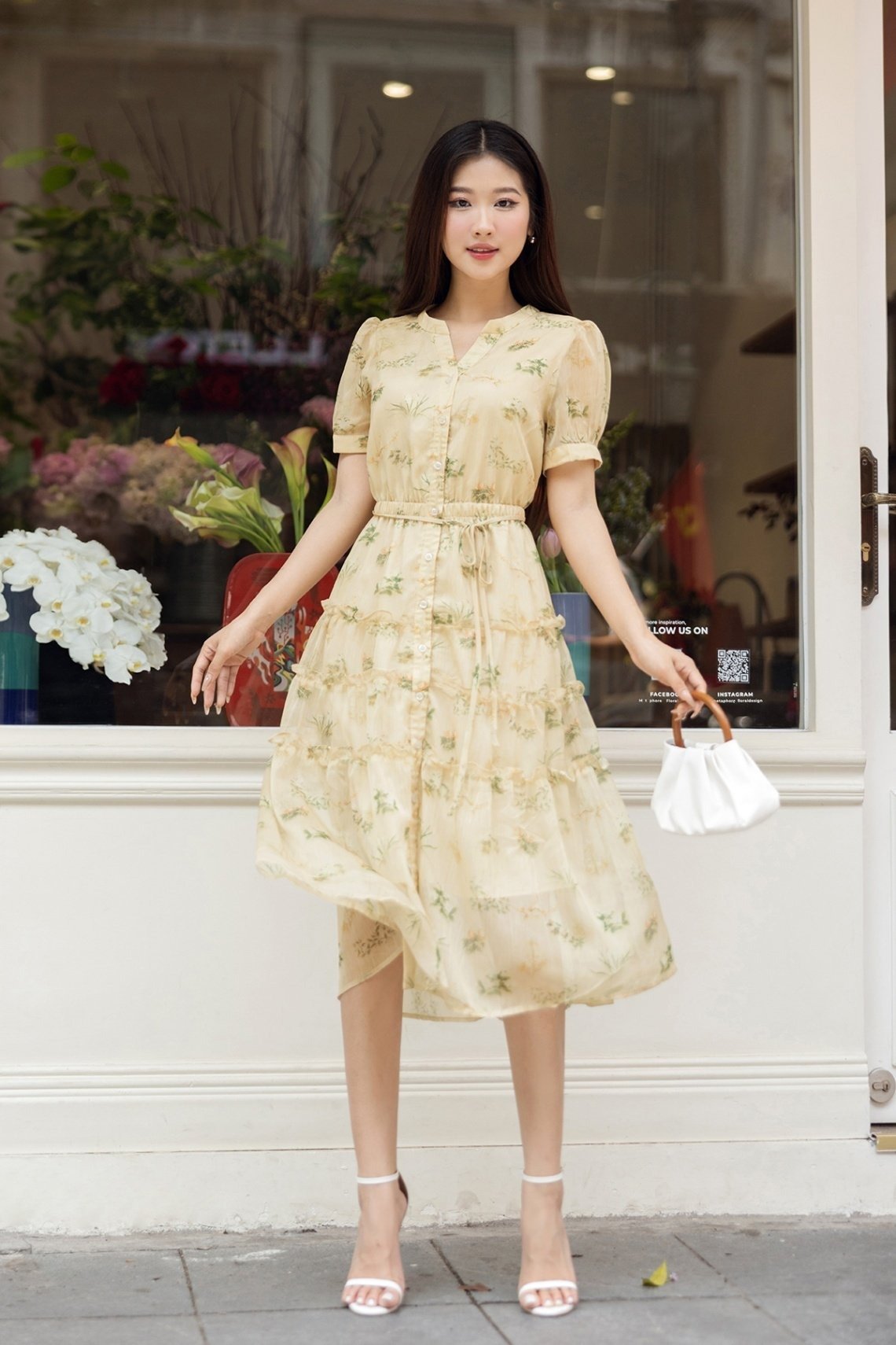 Váy hoa đi biển cho người thấp