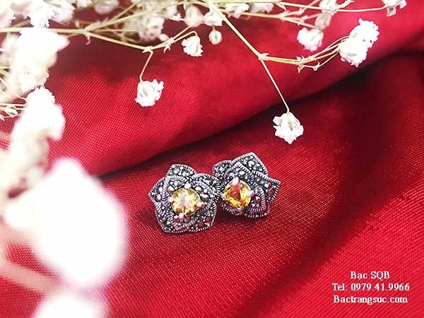 https://file.hstatic.net/1000180130/file/khuyen-tai-bac-nu-er-1347-1_241c79dabe894eca9373a0ccb3f026d2.jpg