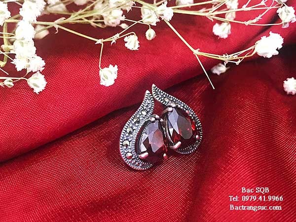 https://file.hstatic.net/1000180130/file/khuyen-tai-bac-nu-er-563-1_236b4a5f559144e6bdeb5a14cdfdf6c2.jpg