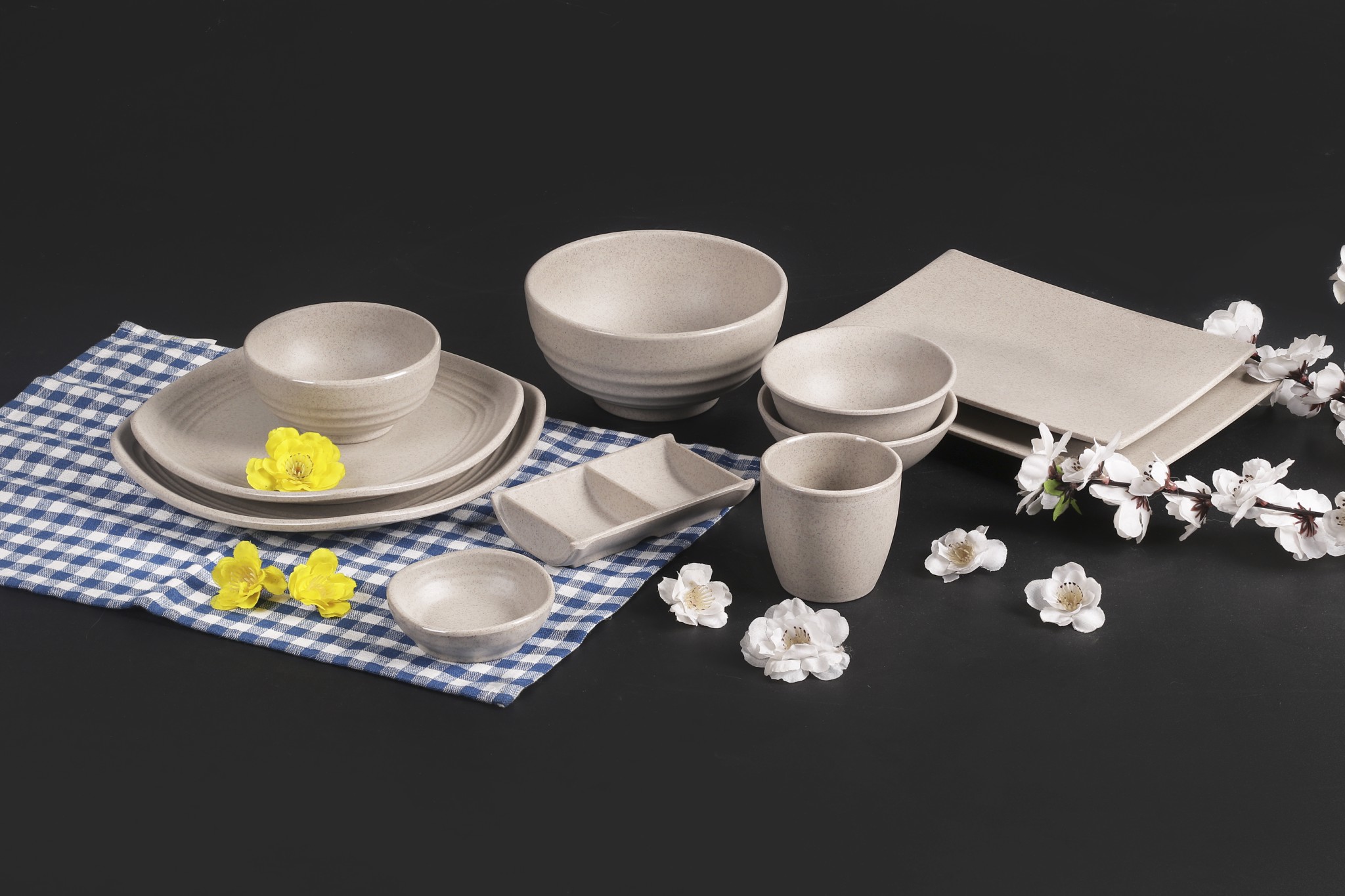 Một Số Chú Ý Khi Sử Dụng Sản Phẩm Tô Chén Dĩa Melamine