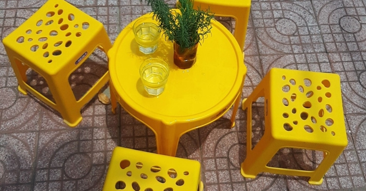 Bàn ghế nhựa quán ăn phổ biến