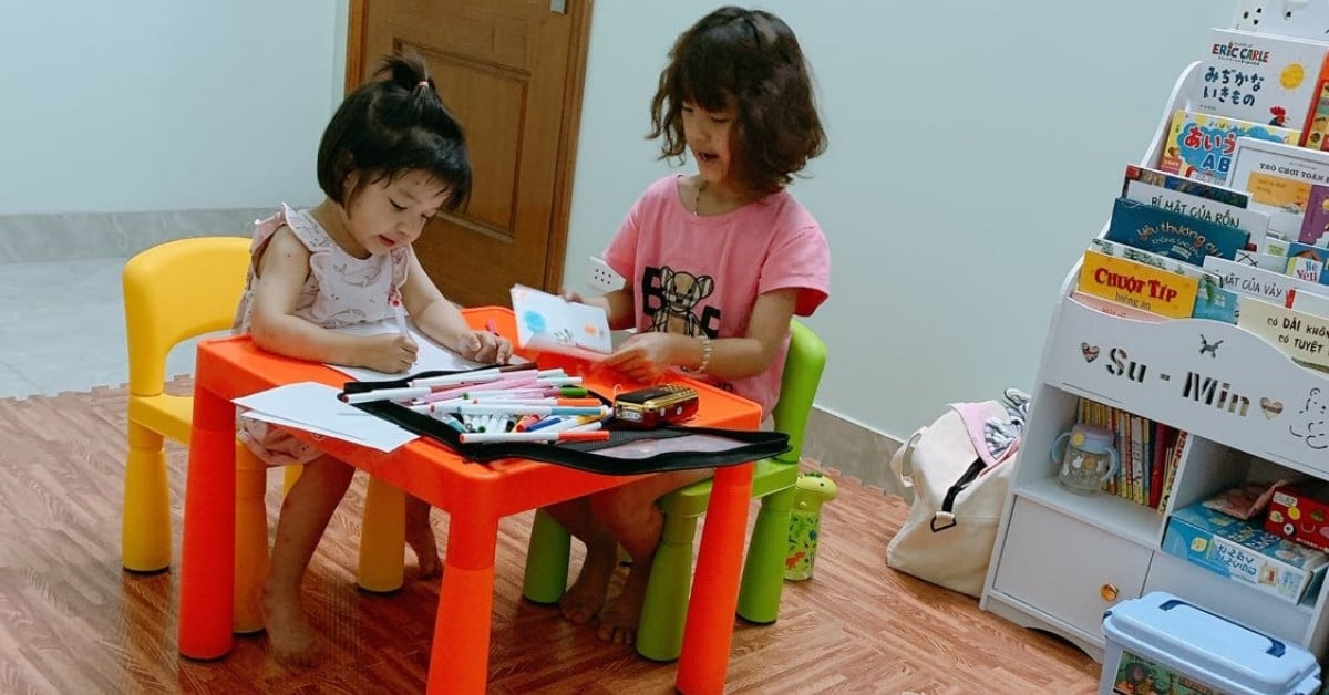 Cách sắp xếp phòng học tại nhà với ghế nhựa