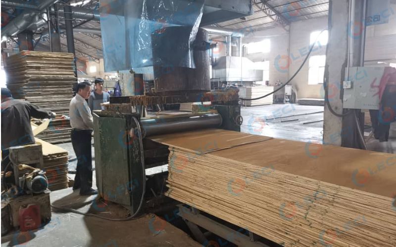 Máy ép gỗ công nghiệp