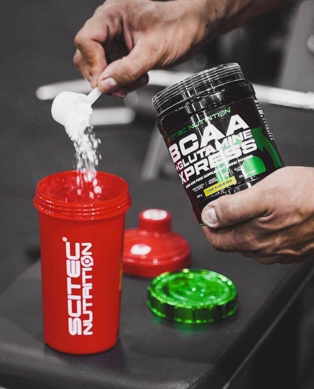 Bcaa+Glutamine Xpress Scitec Nutrition - Sữa Tăng Hiệu Suất Tập Luyện Và Phục Hồi Cơ