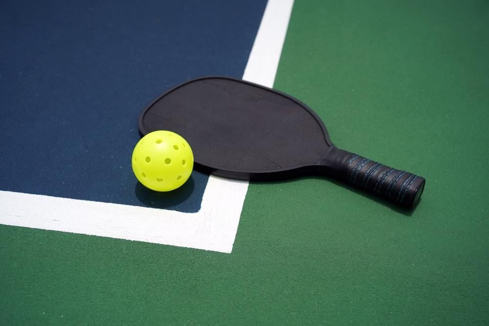 Vợt Pickleball nào tốt? Chọn vợt nhẹ, dễ kiểm soát cho người mới