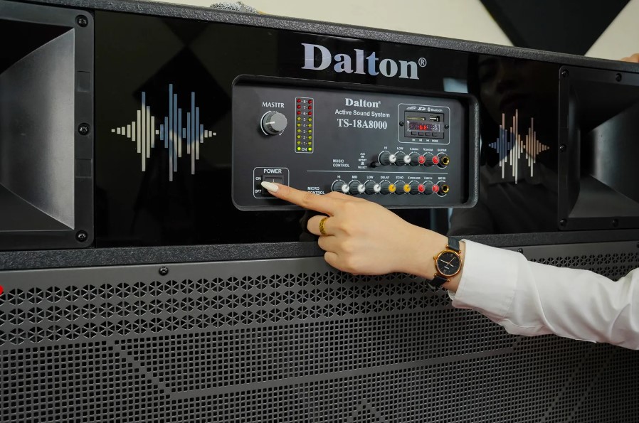 loa kéo điện dalton TS-18A8000