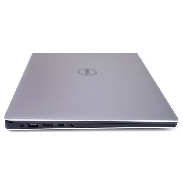 Dell XPS 9560 Core i7 7700HQ Ram 16GB SSD 256GB