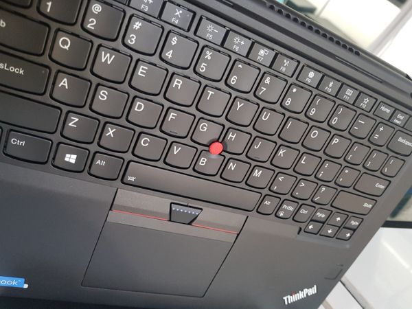 Lenovo ThinkPad Yoga 370 Core™ i7-7600U Ram 16GB