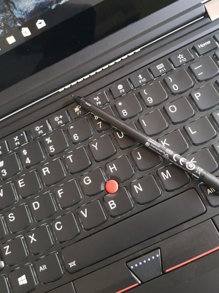 Lenovo ThinkPad Yoga 370 Core™ i7-7600U Ram 16GB