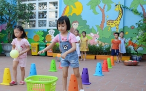 5 trò chơi vận động giúp phát triển trí tuệ và thể chất cho bé 2-3 tuổi