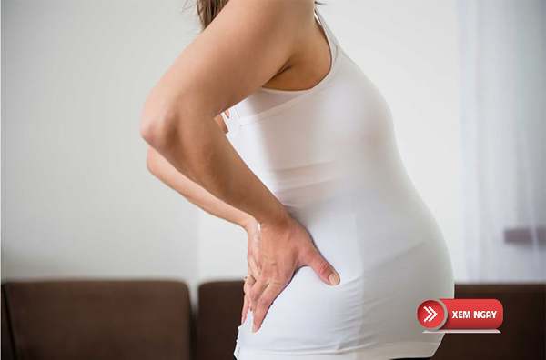 What are the signs that a pregnant belly is dropping?