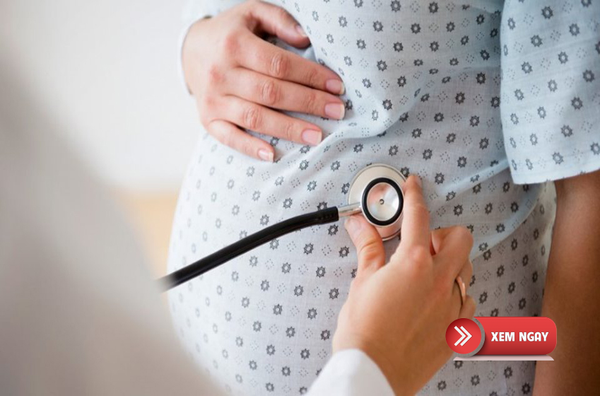 Vỡ nước ối và 3 điều mẹ bầu cần lưu ý