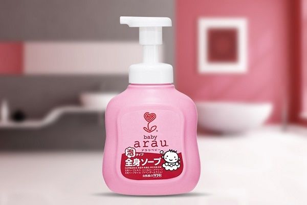 Sữa tắm Arau Baby trị rôm sảy cho trẻ sơ sinh từ 100% từ thảo mộc tự nhiên