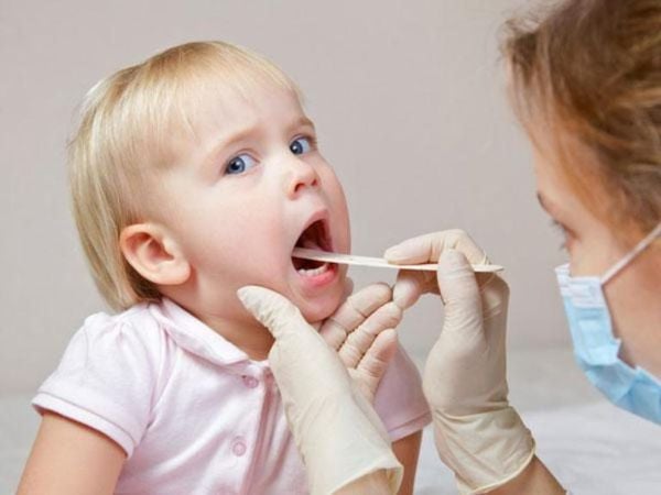 Trẻ cần đến ngay bác sĩ khi có biểu hiện nguy hiểm