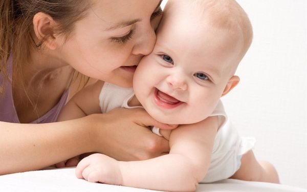 Thật hạnh phúc khi con biết lật