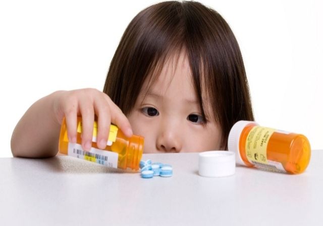 Chuyên gia giải đáp vitamin tổng hợp cho bé