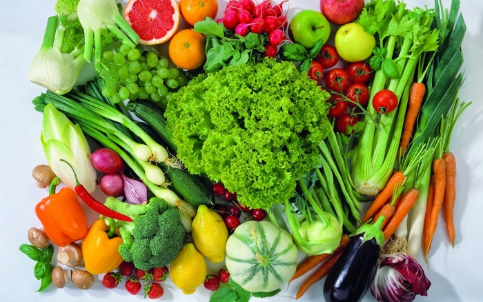 Áp dụng chế độ ăn uống khoa học, chứa nhiều rau củ quả
